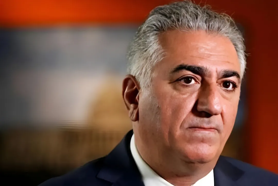 مجسمه ذلت می‌گوید قلبم برای سه سرباز کشته‌شده آمریکایی درد گرفته!