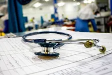 شیب مهاجرت جامعه پزشکی و اعضای هیات علمی در ماه‌های اخیر کُند شده است