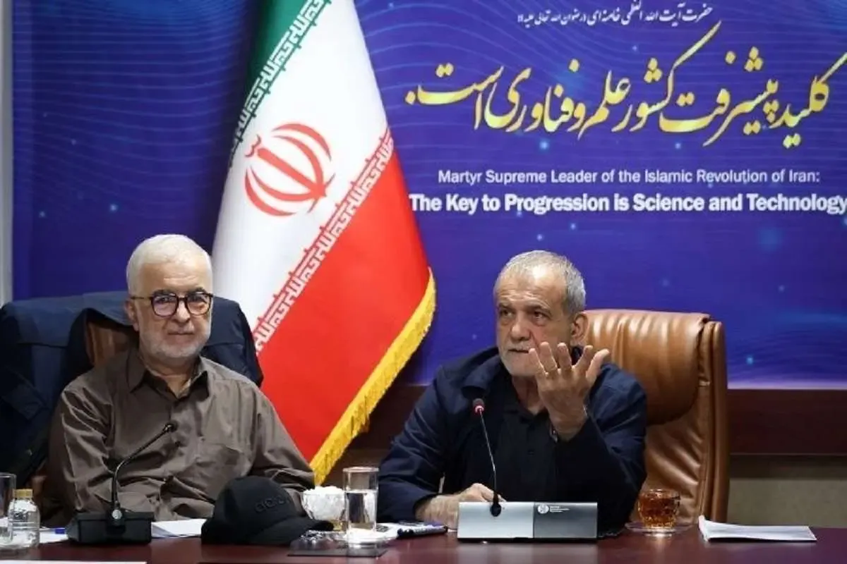 هیچ مشکل معیشتی و اجتماعی نباید از نگاه مسئولان پنهان بماند