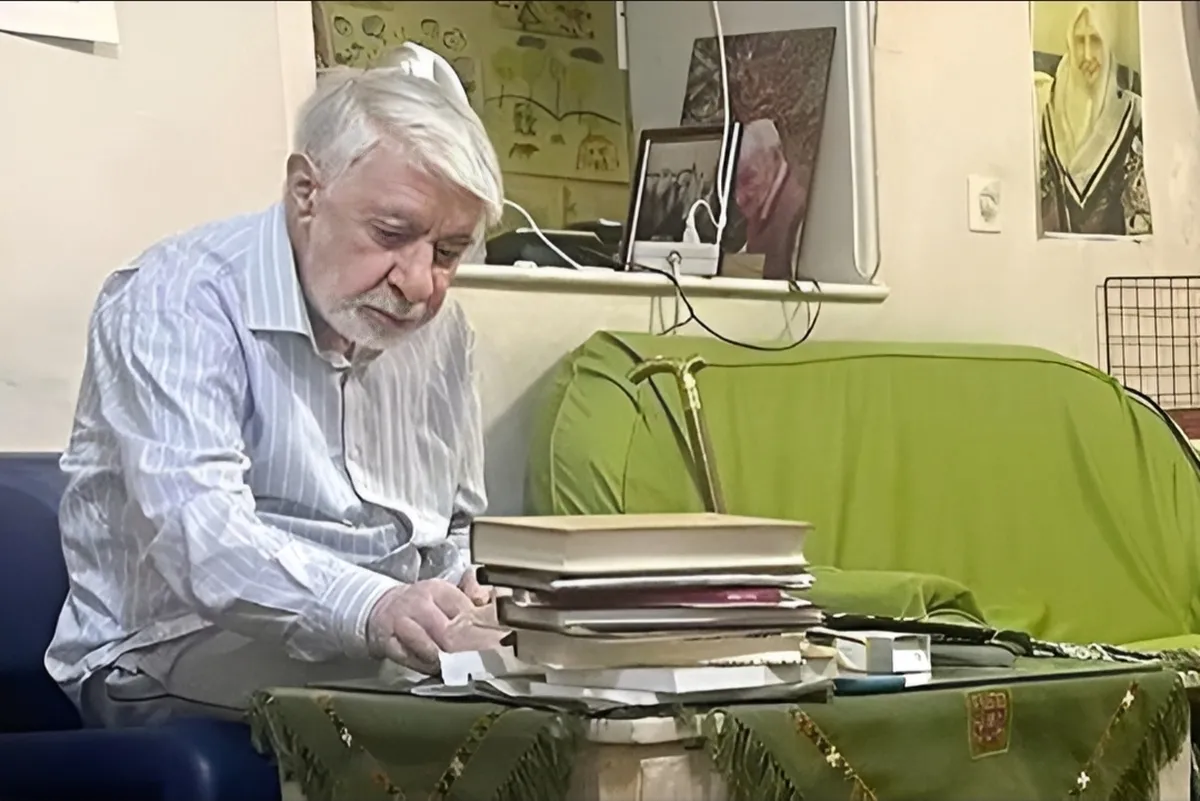 نماینده رئیس‌جمهور با میرحسین موسوی دیدار کرد