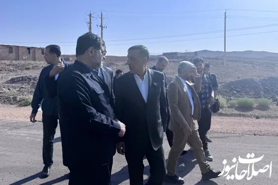 بازدید معاون اجرایی رئیس&zwnj;جمهور از پروژه باند دوم محور قم&ndash;تهران