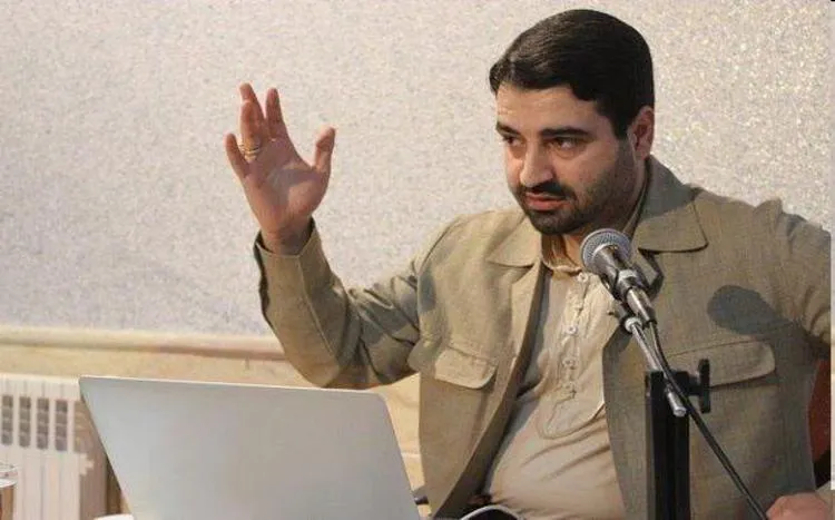 تئوریسین بارداری با ۲ گیگ اینترنت: عناصر «کشف حجاب» «مشکل حاد روانی» دارند!