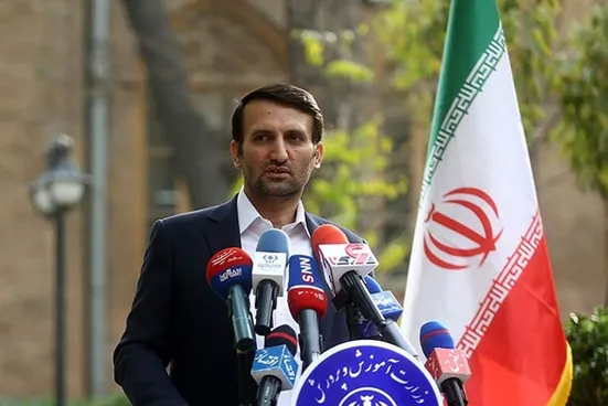 موارد تنبیه بدنی در مدارس از انگشتان دست کمتر است/ معلمی که دانش آموزش را ضرب و شتم کند، به اشتباه معلم شده