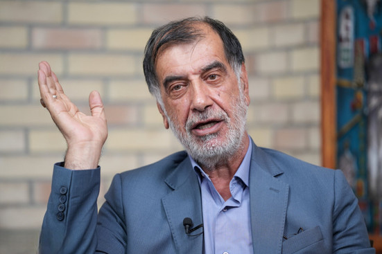پیام رهبری به معنای بی اعتمادی به امریکاست نه مسئولان کشور