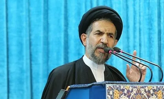 رهبر انقلاب، ما را به سمت قله هدایت می&zwnj;کنند