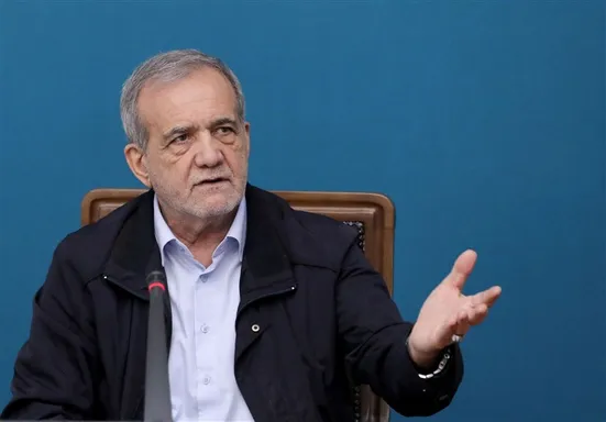 نباید بی&zwnj;سواد را بر باسواد، بی&zwnj;هنر را بر باهنر و بی&zwnj;تجربه را بر باتجربه حاکم کنیم