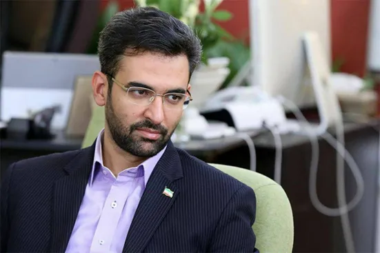 پشت تیم سیاسی و دیپلماسی ایران باشیم