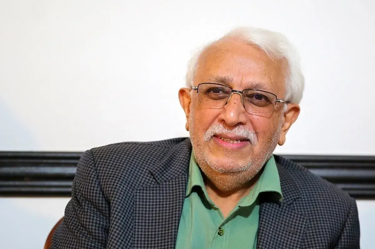 روس‌ها و چینی‌ها به خاطر ایران در مقابل اروپا و آمریکا قرار نمی‌گیرند