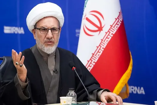 این همه گاف&zwnj; را می&zwnj;بینند و باز در حمایت از آنان به مردم هتاکی می&zwnj;کنند!