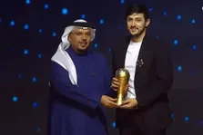 سردار آزمون برنده توپ طلای امارات شد