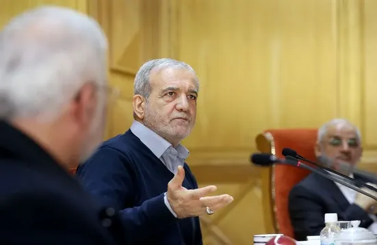 آقای پزشکیان! قاطعانه، هدفمند و هوشمندانه ایران را تکان دهید، تکانی که ملت را خوشحال و آتش&zwnj;فشانی از امید ایجاد کند