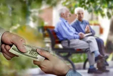 پرداخت ۴ معوقه و مطالبه بازنشستگان کشوری در یک ماه