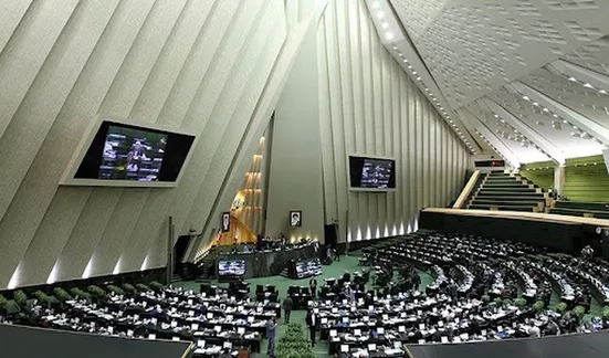 ماجرای دعوا نمایندگان مجلس چه بود؟ / جنجال بر سر پیامک&zwnj;های تهدیدآمیز در آستانه انتخابات هیات رئیسه