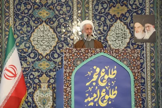 سر دادن شعار &laquo;ظریف گورتو گم کن&raquo; در نماز جمعه به امامت صدیقی