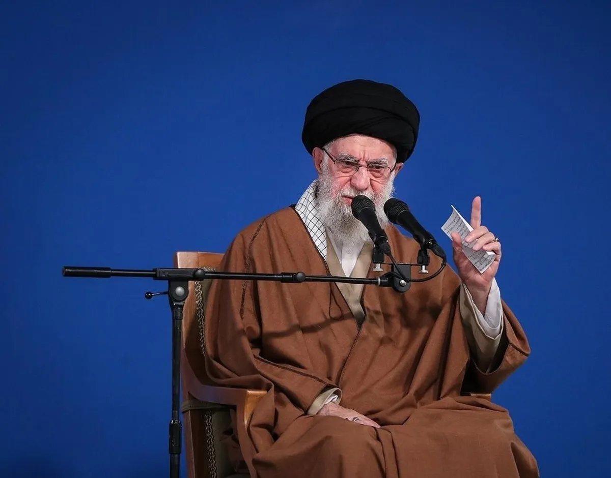 به آمریکا چه ربطی دارد که ایران صنعت هسته‌ای دارد یا ندارد