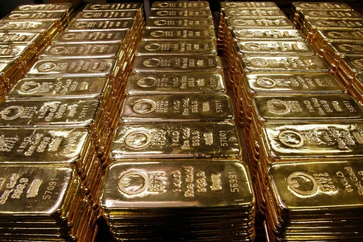 نرخ اونس جهانی طلا کاهش یافت (۱۴ اردیبهشت ۱۴۰۵)