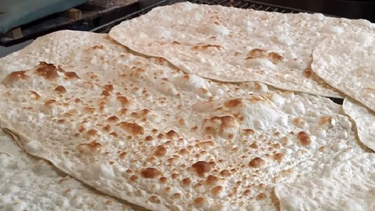 کمبود آرد و نان وجود ندارد