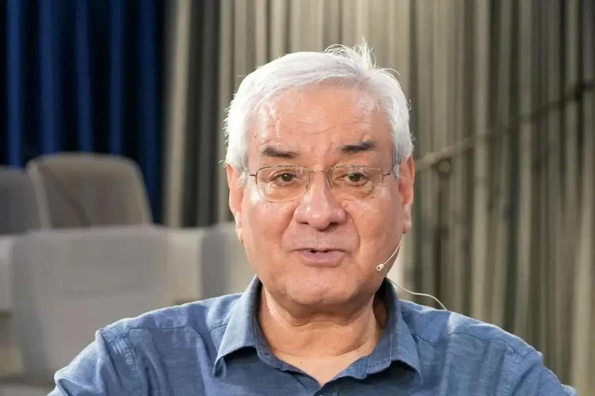 تندروها از باز شدن روزنه‌های دیپلماسی هراس دارند