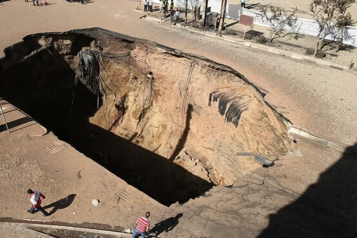 فرونشست پدیده‌ای انسان‌ساخت و قابل کنترل است/۷۵۰ شهر و ۹۲۰۰ آبادی در معرض خطر فرونشست