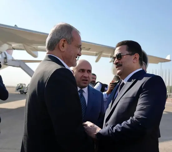 پزشکیان به عراق رفت و با استقبال نخست&zwnj;وزیر عراق وارد بغداد شد