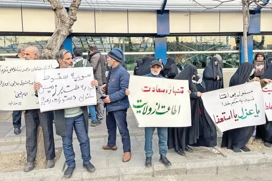 دستگاه&zwnj;های انتظامی و امنیتی، با تندروی&zwnj;ها و تجمعات و فحاشی&zwnj;های خیابانی برخورد کنند/ پایگاه تندروی&zwnj;ها در مجلس و برخی نهادهاست