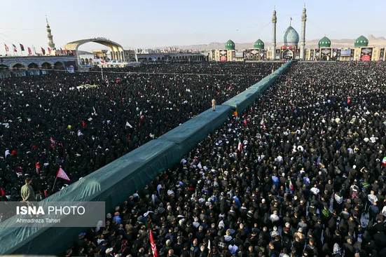 ۴۱۰۰ نفر در مراسم تشییع رهبر شهید در قم خدمات درمانی دریافت کردند/ مراسم بدون فوتی برگزار شد