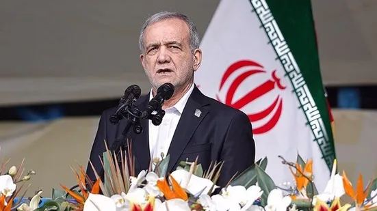 نوروز باید وحدت و انسجام را به رخ بکشد