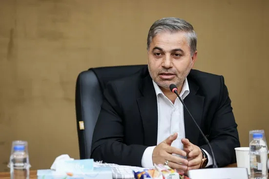 بالاترین خیانت به کشور ارجحیت دادن منافع حزبی و سیاسی بر منافع ملی است