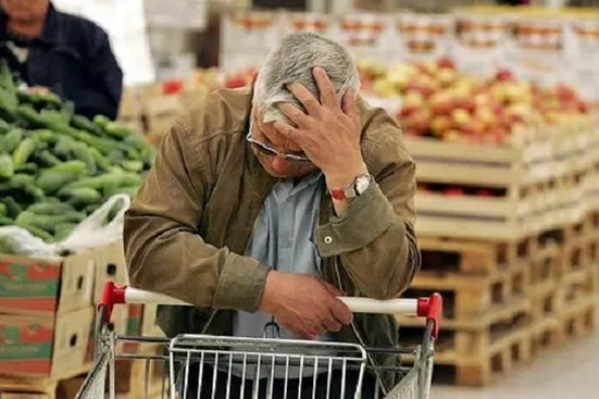 از عدالت دور شدیم و در ایجاد زندگی شرافتمندانه برای مردم ناتوانیم