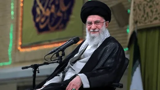 همسر رهبر شهید انقلاب در قید حیات هستند