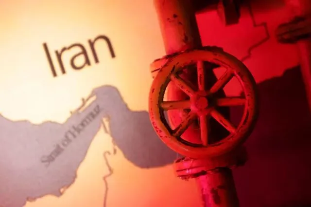 افزایش ماهانه ۵۷ دلاری قیمت نفت ایران/بازنگری اوپک در پیش‌بینی تقاضای جهانی برای نفت به دلیل جنگ