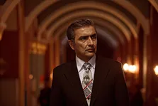 نام وطن که می‌آید دلمان ضعف می‌رود