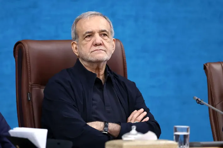 آقای پزشکیان! بمان؛ همچنان مقاوم، شجاع و صبور