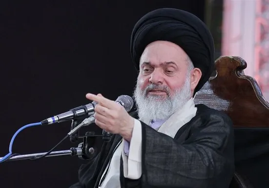 امام جمعه قم: با حضور &laquo;مردم&raquo; در عرصه اقتصاد &laquo;گرانی&raquo; از بین می رود