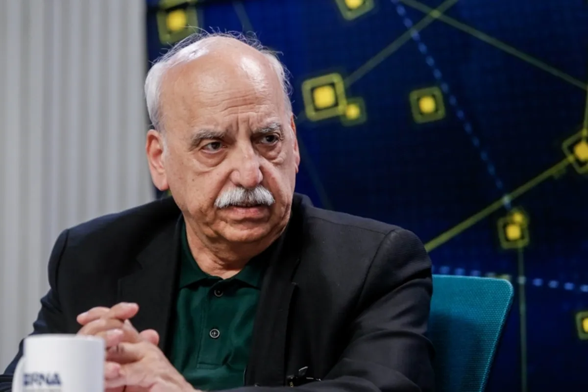 اگر مسائل را حل نکنیم، مانند آوار بر سر اقتصاد ایران فرود می‌آید/وضعیت امروز نتیجه ۲۰ سال بی‌انضباطی است