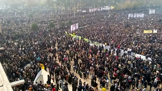 به موافقان و مخالفان مذاکره، مجوز تجمع بدهید، اگر موافقان ۱۰ برابر مخالفان نبودند، مذاکرات را متوقف کنید