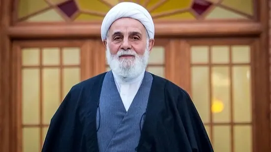 حضور ناطق نوری در صف رای&zwnj;دهندگان حسینیه ارشاد+عکس