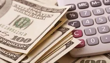 آل‌اسحاق: بیش از ۶۰ درصد تغییرات نرخ ارز غیر اقتصادی است