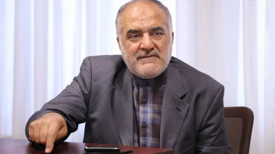 ترامپ در تله&zwnj;ای گرفتار شده که نه راه خروج دارد و نه راه ماندن