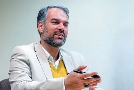 آن چیزی که برخلاف عقلانیت بود، فیلترینگ بود نه رفع آن