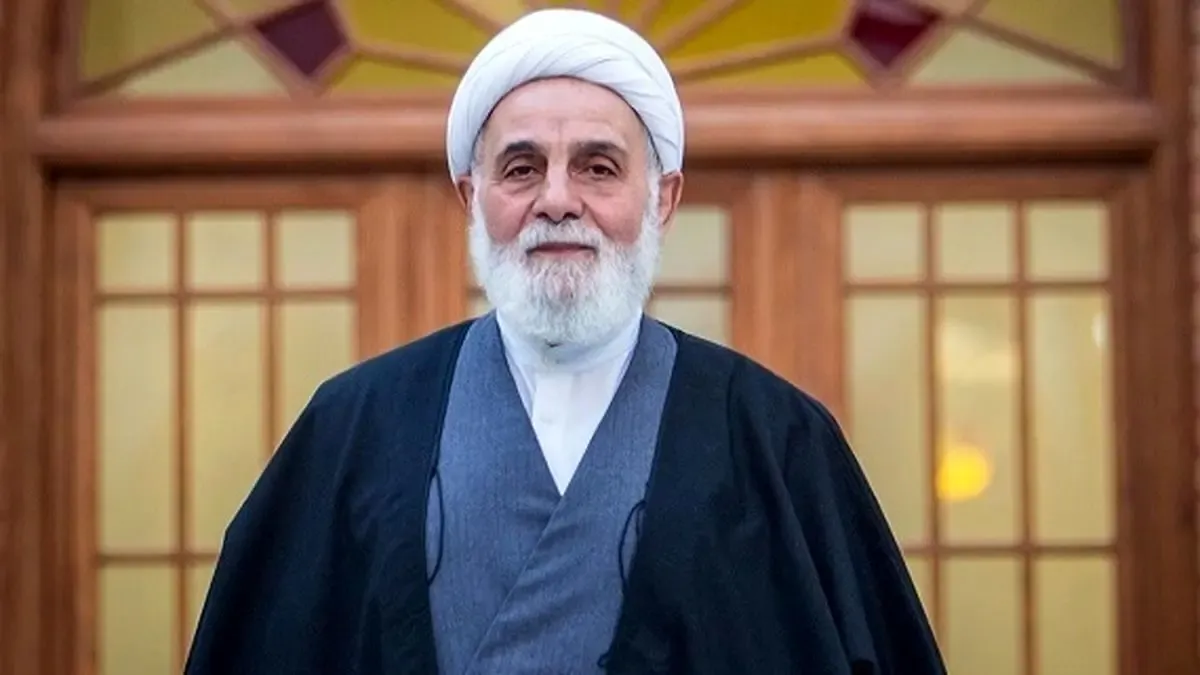 حضور ناطق نوری در صف رای‌دهندگان حسینیه ارشاد+عکس