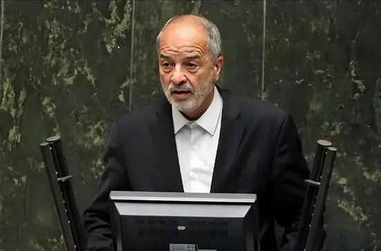 تصمیم درباره جنگ و مذاکره فقط در اختیار رهبر انقلاب است