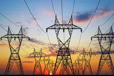 برق؛ آب را هم به چالش می‌کشاند/مشکل کمبود برق مربوط به امروز نیست