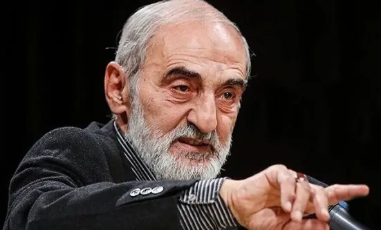 حمله تند &laquo;شریعتمداری&raquo; به مواضع و نزدیکان دولت؛ پزشکیان حرف&zwnj;های خوب هم زد، اما تیم اطلاع رسانی پوشش نداد/ ترامپ به تهران بیاید قصاص می&zwnj;کنیم