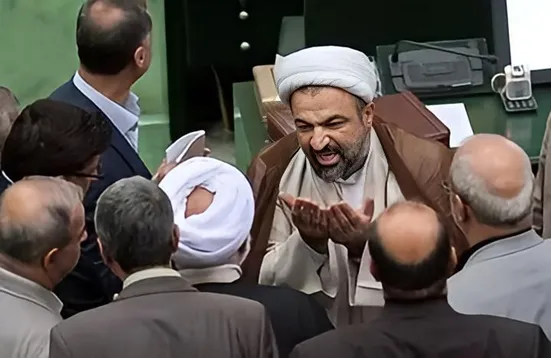 تندروها امروز در مکری خودساخته گرفتار شده و &laquo;پایداری&raquo;&zwnj;شان به ورطه &laquo;ناپایداری&raquo; غلطیده است