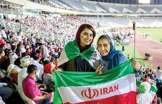 کیهان: حضور زنان در ورزشگاه&zwnj;ها جزء ۲۰ مطالبه اصلی زنان نیز نبود، اما برخی فشار&zwnj;های فدراسیون جهانی را بهانه کردند