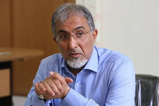 به یک رئیس&zwnj;جمهور پاکدست برای مبارزه با اژد&zwnj;های هفت سر فساد نیازمندیم