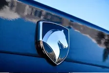 فروش برخی خودرو‌ها در شرکت ایران‌خودرو تا صدور رأی نهایی، ممنوع است