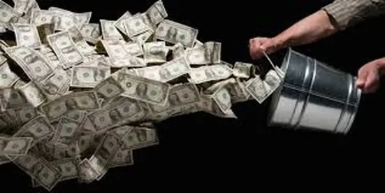 وقتی نورچشمی&zwnj;ها غرق فساد باشند، ناگزیر به قاعده شتر دیدی، ندیدی عمل می&zwnj;کنیم!