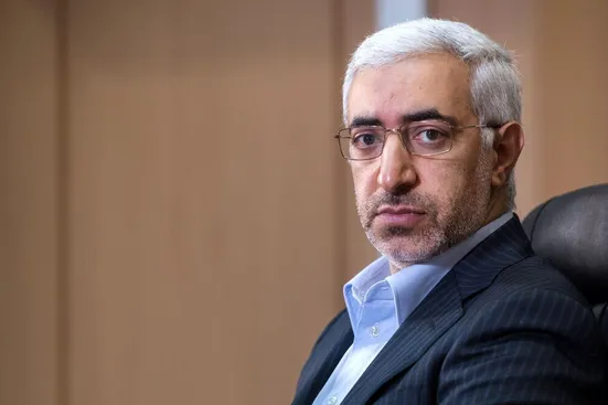 آقای عشقی! هم وام نجومی هم پرروئی نجومی؟ وام مثل راحت الحلقوم از گلوی شما پایین می&zwnj;رود!